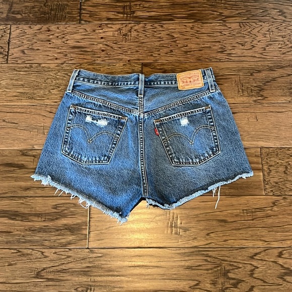 Levi’s 501 Cut Off Shorts High Rise Size 29 - Picture 2 of 16